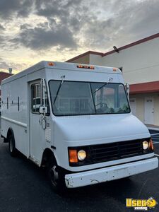 Ready to Convert - Chevrolet P30 Step Van | Empty Truck for Sale in Florida!