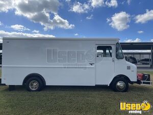 Ready For Conversion Chevrolet P30 Step Van Box Truck Storage Unit for Mobile Business for Sale in Florida