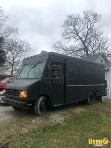 Used - 21'  2005 Workhorse Step van | Mobile Business Vehicle for Sale in Indiana!