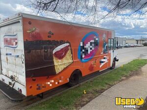 Used - 2006 Workhorse P42 Step Van for Mobile Business for Sale in Kentucky!