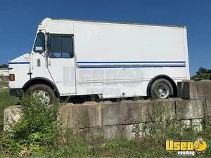 2001 Freightliner MT55 Diesel Step Van Ready for Conversion for Sale in Missouri!