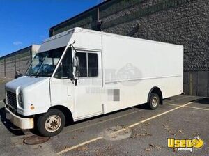 Ready To Convert - 2014 18' Ford E450 Step Van | Truck for Mobile Business for Sale in New York!