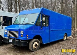 2006 Freightliner MT-45 Diesel Step Van with Rear Loading Ramp for Sale in Ohio!