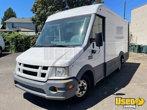 2012 Isuzu Utilimaster Reach HD Step Van | Empty Step Van for Mobile Business for Sale in Oregon!