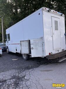 2002 Freightliner MT45 Step Van for Contractor / Conversion for Sale in Pennsylvania!