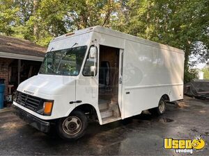 2002 Chevrolet Workhorse Step Van | Empty Truck Ready for Conversion for Sale in Pennsylvania!