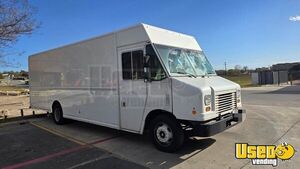 LOW MILEAGE- 29' 2018 Ford F59 Step Van | Truck for Mobile Business for Sale in Texas!
