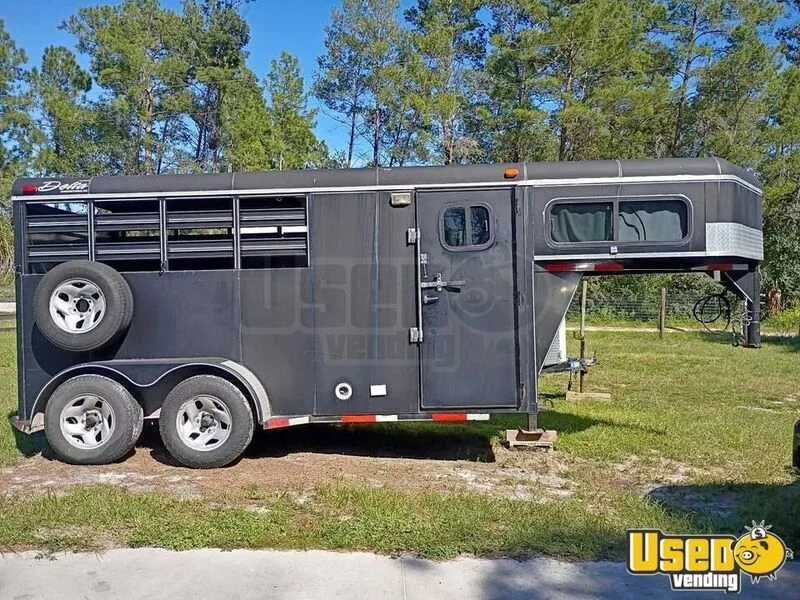 Stock Trailer With Living Quarters Florida for Sale