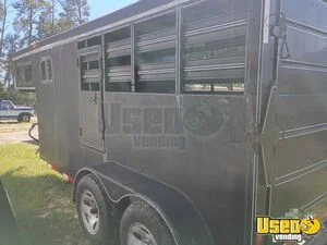 Stock Trailer With Living Quarters Refrigerator Florida for Sale