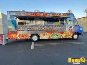 2007 Workhorse W42 Step Van Street Food Taco Truck with 2023 Kitchen Build-Out for Sale in California!