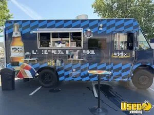 18' Freightliner Taco Food Truck with Fire Suppression System for Sale in Colorado!