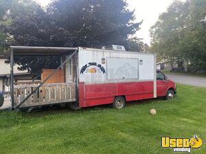 2001 GMC Savana Taco Food Truck Mobile Food Unit for Sale in Michigan!