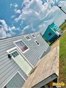 Beautiful - 8.4' x 41' Mobile Tiny Home Unit with Bedroom + Bathroom for Sale in Missouri!
