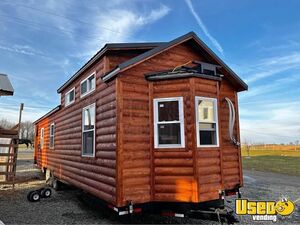 Clean and Appealing - 40' Tiny House on Wheels with Bathroom Mobile Home Unit for Sale in New York!