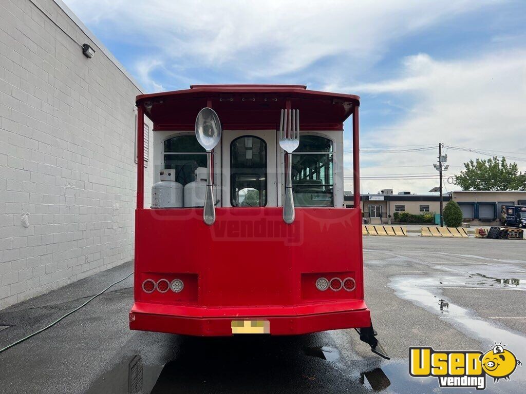 Eye Catching GMC Trolley AllPurpose Food Truck Mobile Food Unit