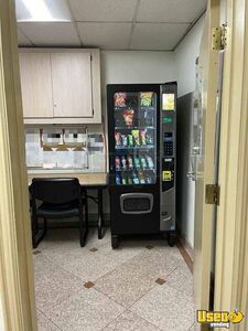 Usi Snack Machine 4 California for Sale