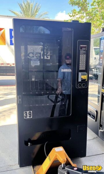 Usi Snack Machine California for Sale