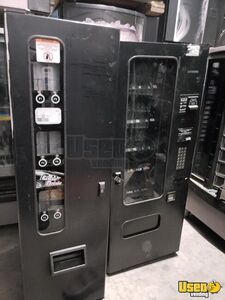 USI / FSI / Wittern GF19 & CD6 Satellite Snack & Soda Combo Vending Machine for Sale in California!