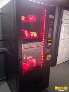 2022 Wittern FSI USI 3031 Retail Snack Vending Machine W/LED Lights For Sale in Indiana!