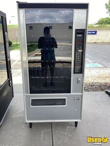 Wittern FSI USI 3014A Glass Front Snack Vending Machine For Sale in Nebraska!
