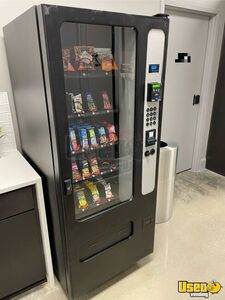 Wittern FSI USI 3503 Glass Front Snack Vending Machine For Sale in North Carolina!