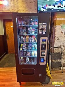 Wittern FSI USI Glass Front 6 Wide Snack Vending Machine For Sale in Ohio!!