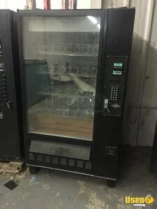 Used USI / FSI Wittern Electrical Glassfront Snack Vending Machine for Sale in Oklahoma!
