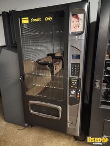 Wittern FSI USI 3574 Glass Front 4 Wide Snack Vending Machine For Sale in Oregon!