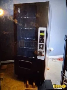2024 Wittern FSI USI Glass Front Snack Vending Machine For Sale in Pennsylvania!