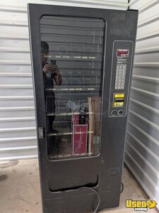 Wittern USI 3130 Snack and (1) Royal Vendors 660 Soda Vending Machine For Sale in Texas!