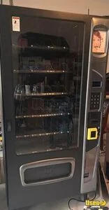 FSI USI Wittern 3574 4 Wide Snack and Cookies Vending Machine For Sale in Texas!