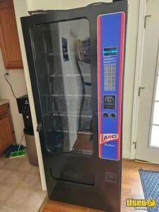 Wittern FSI USI 3053 4 Wide Snack and Cookies Vending Machine For Sale in Virginia!