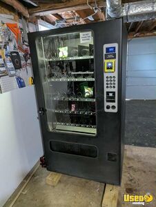 Wittern FSI USI 3508 5 Wide Glass Front Snack Vending Machine For Sale in Tennessee!
