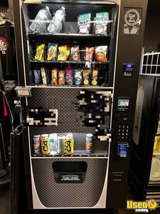 Electrical Futura 3589 Snack and Drink Combo Vending Machine For Sale in California!