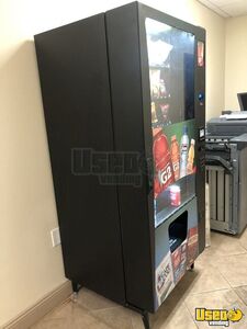 2017 Wittern Futura 3589 Snack/Drink Combo Snack & Soda Vending Machine for Sale in Florida!