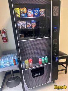 Wittern FSI USI Futura Snack and Drink Combo Vending Machine For Sale in Florida!