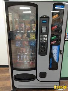 2004 Wittern FSI USI 3155 Snack and Drink Combo Vending Machine For Sale in Michigan!