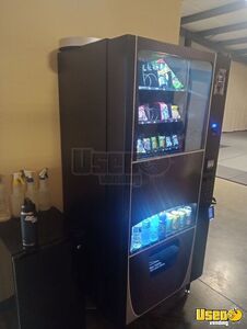 2022 Wittern FSI USI 3589 Snack and Drink Combo AP Vending Machine For Sale in Tennessee!