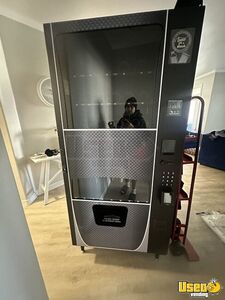 Wittern 3589 Fully Functional Snack & Soda Futura Vendnet Electronic USI Combo Vending Machine for Sale in Texas!!!