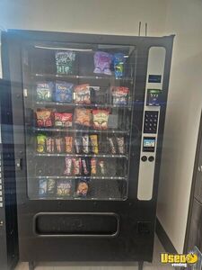 Vendo V540 Soda and 1 Wittern FSI USI 3185 Combo Vending Machines For Sale in Texas!