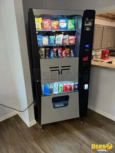 2026 Wittern FSI USI Express Combo Snack & Drink Vending Machine for Sale in Virginia!