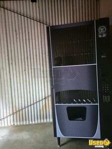 2024 Wittern FSI USI 3589 Snack and Drink Combo Vending Machine For Sale in Florida!