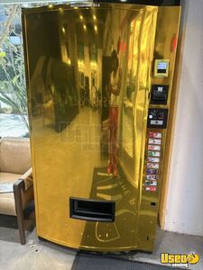 V-max 720 Vendo Soda Machine 10 California for Sale