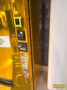 V-max 720 Vendo Soda Machine 4 California for Sale