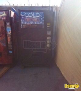 V480 Vendo Soda Machine California for Sale