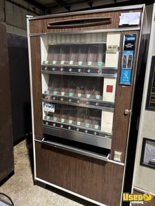 Varies Crane National Snack Machine 25 Tennessee for Sale