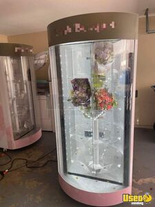 (2) 2022 High End Automatic Indoor/Outdoor Flower Vending Machines For Sale in California!