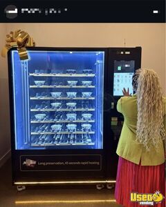 2022 NEW Crated TCN Cold / Hot Meal Vending Machine w/ Microwave For Sale in Kentucky!