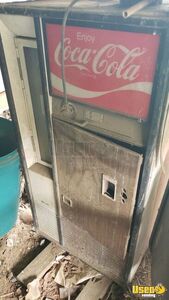 Vendo Soda Machine 10 South Carolina for Sale