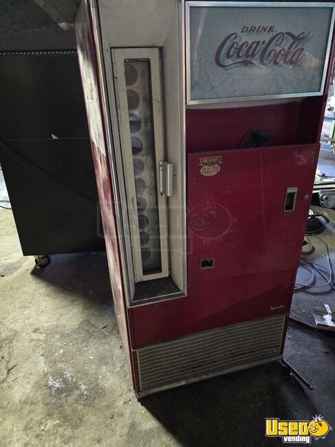 Vendo Soda Machine Oklahoma for Sale